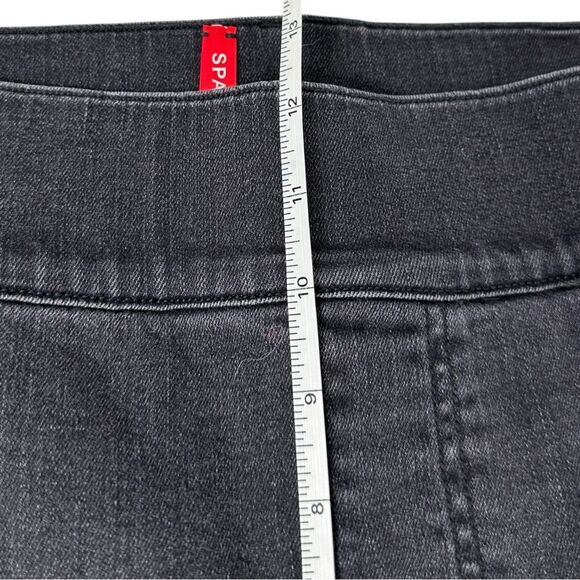 SPANX Pull On Straight Leg distressed Black Jeans Slimming Stretch Size 2XP - Picture 8 of 9